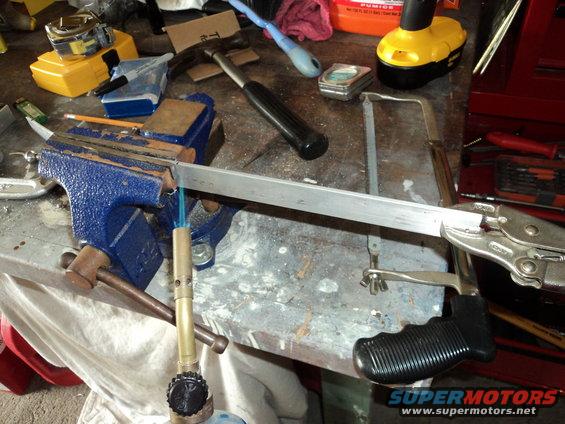 dsc02071.jpg 5 heat exchanger brackets