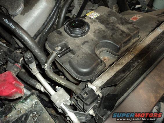 22-radiator-degas-upper-hose-removed.jpg 