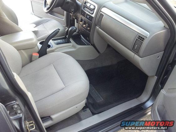 cherokee-inside-12.jpg 