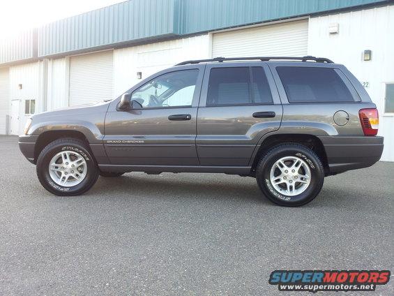 cherokee-outside-4.jpg 
