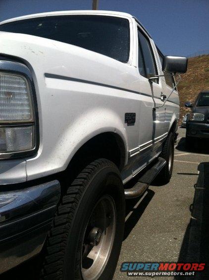 White 1993 Ford Bronco, 3/4 front view