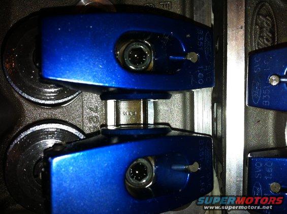 Blue roller rocker arms with Ford B351 markings