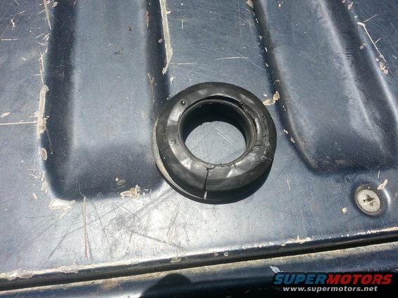 20130713_124430.jpg Other side of that gasket.