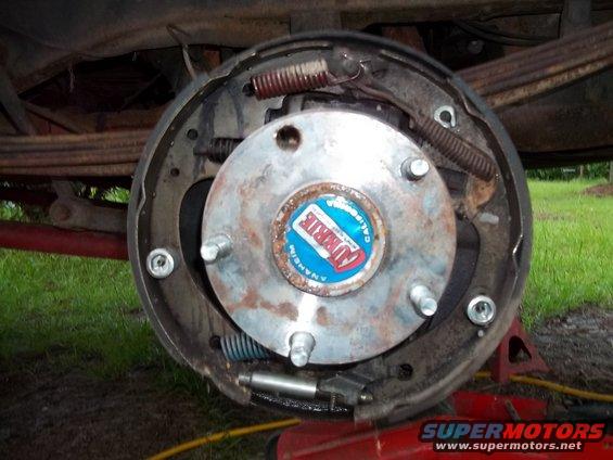 114_1985.jpg Driver Side Axle