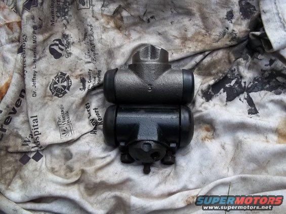 114_1994.jpg Wheel Cylindes