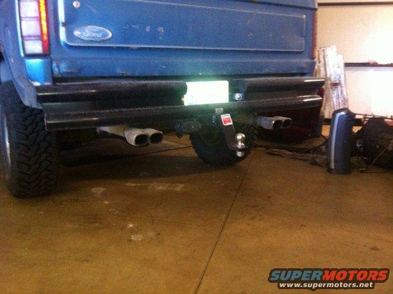 photo.jpg New tubular style bumper to match front bumper and side steps.  New 7-pin wiring harness for trailer and 6" drop hitch.