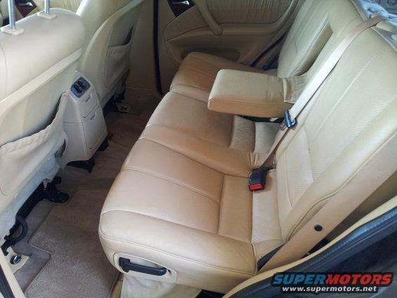 2000 Mercedes-Benz ML-Class interior rear seats and center console