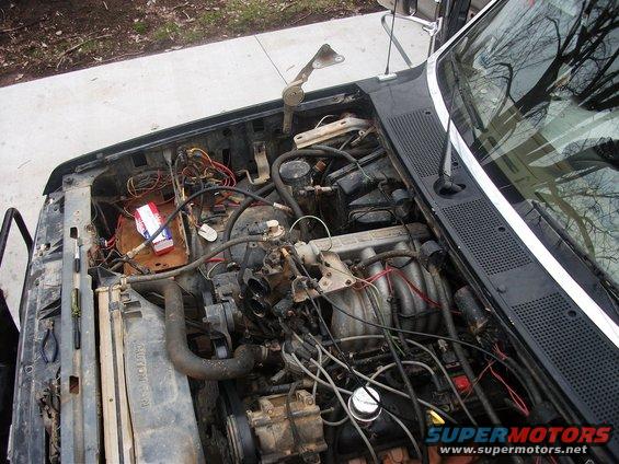 1990 Ford Bronco engine bay, V8 engine visible