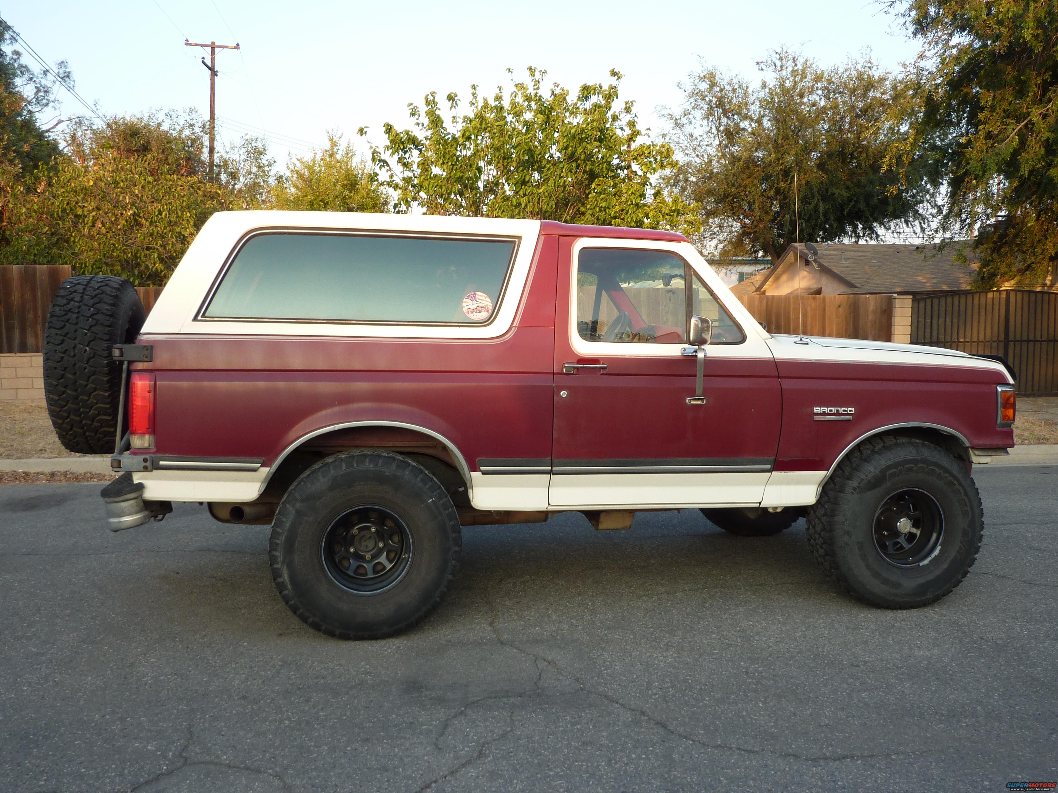 1989 Ford Bronco photo