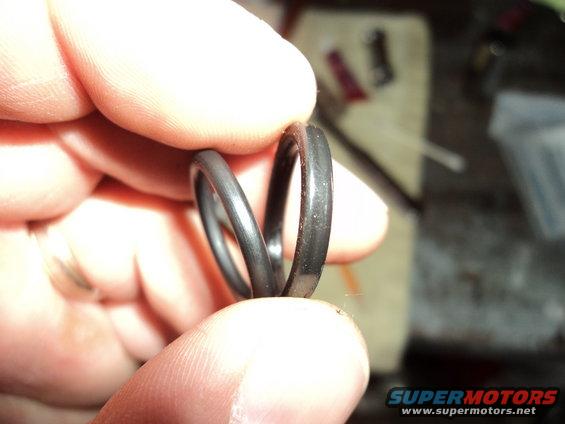 241-ic-adapter-orings.-new-(left)-old-(right).jpg 