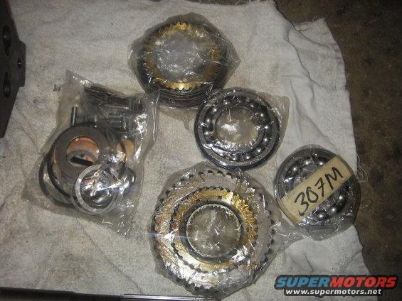 newbits.jpg new bearings, synchros & small parts