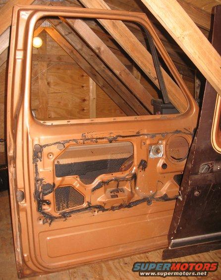 img_3152.jpg Drivers door shell inside.