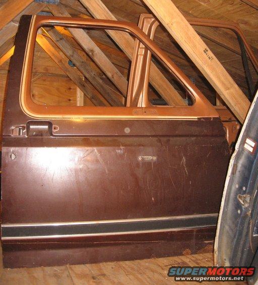 img_3155.jpg Passenger door shell outside. $50 obo