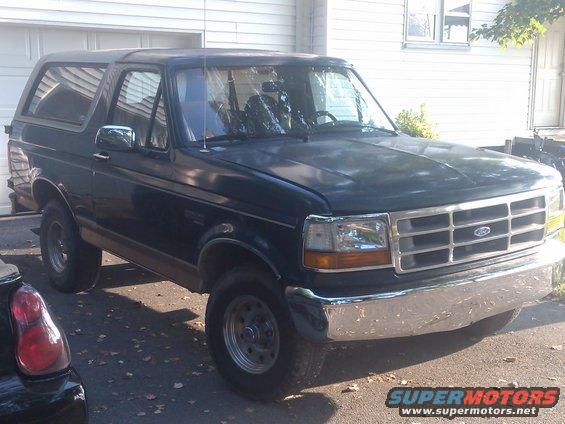 Dark green 1994 Ford Bronco front quarter view