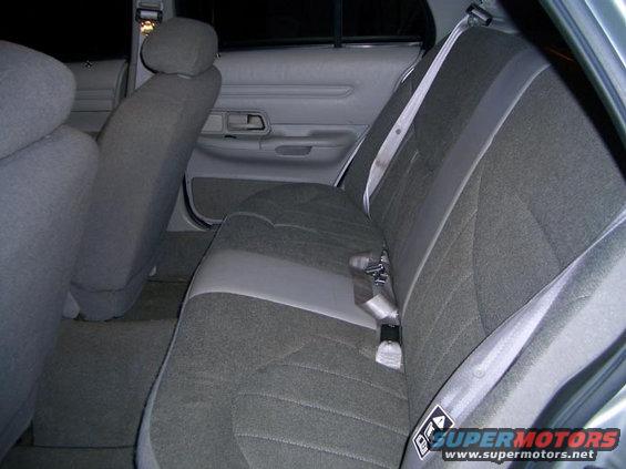 rearst.jpg Rear seating area is in great shape and extremely clean