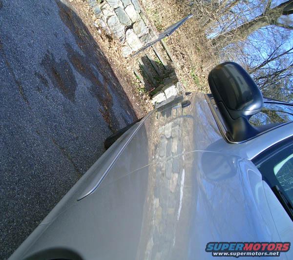 ppanel.jpg Passenger side, no dents!