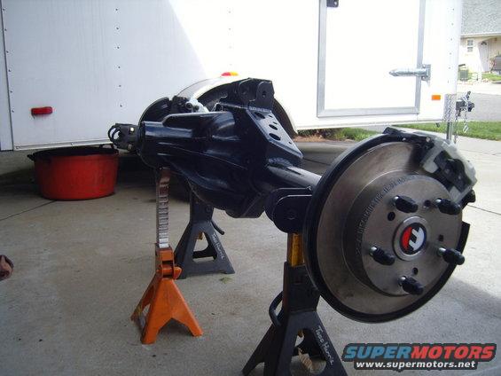 Rear axle assembly with disc brakes on jack stands