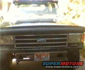 1991 Ford Bronco front grille and headlights. License plate THX 166