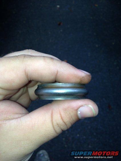 img_1196.jpg I was questioning why the axle felt like it had no pre-load. I was even more shocked when I was able to back the pinion nut out with a 12" ratchet and one my hand holding the flange. I am pretty sure thius is NOT what a "used" crush sleeve looks like.
