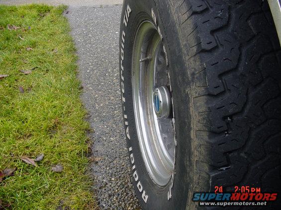 hubs-002.jpg  i like how much less they hang out compared to the Autolocks.