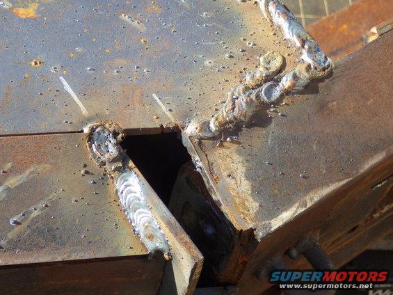 9321idiot.jpg Can you tell which welds were done with the gas hose pinched off?