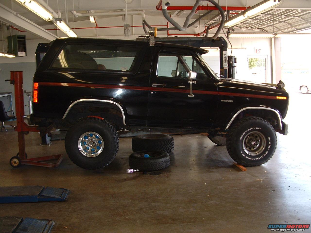 1985 Ford Bronco photo