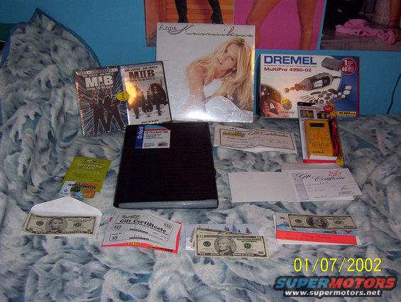 100_0420.jpg everything i got for christmas 2003