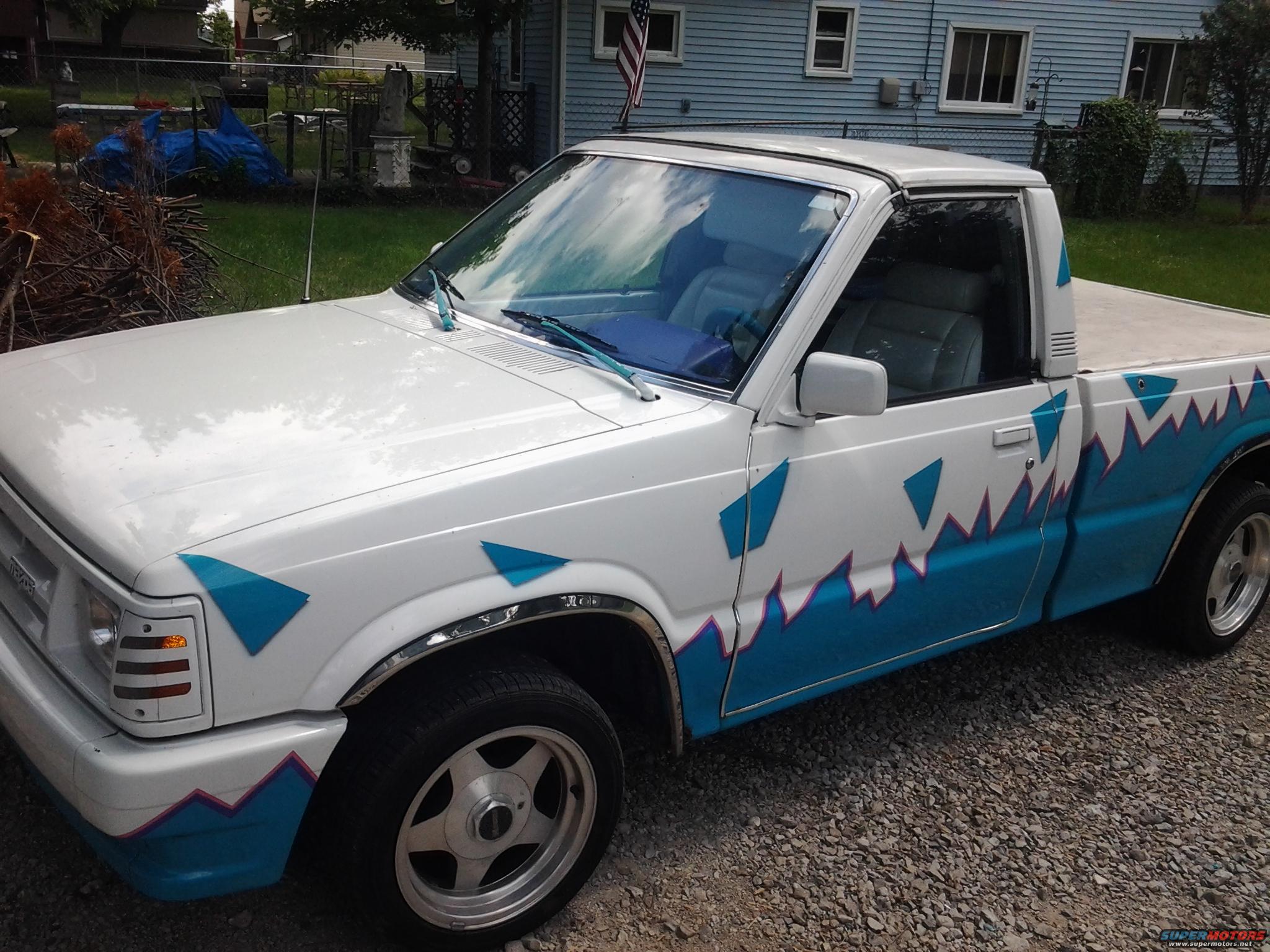 Mazda B2000