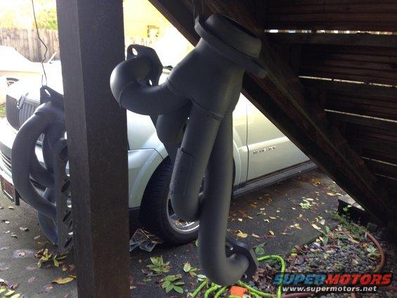 img_1226.jpg 2 coats of Rustoleum High Heat Primer.