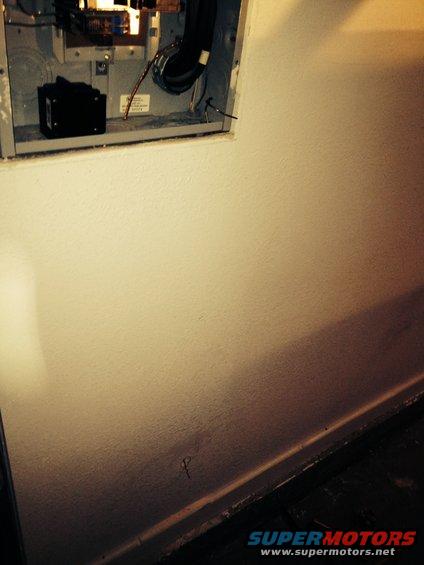 Kobalt Hausfeld 3.7 hp 60 gallon compressor wiring and plumbing - coat hanger used to fish wire up wall