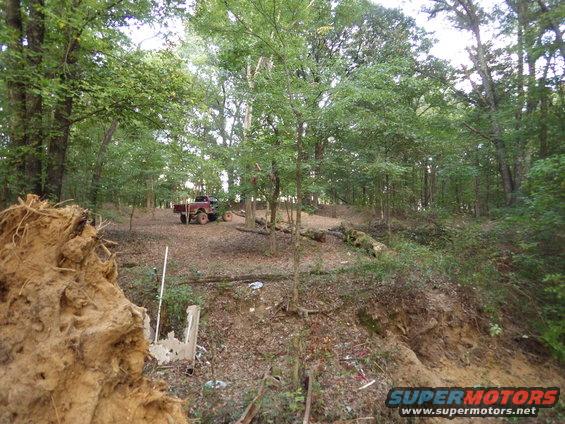 131010bigjon02.jpg But he decided to come back and hit it from the near side.