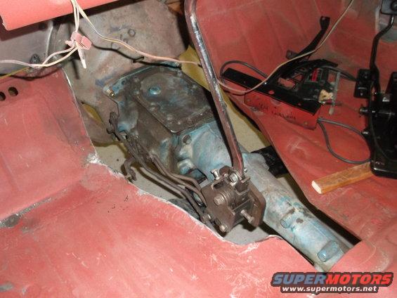 Interior transmission tunnel with manual shifter and blue transmission housing