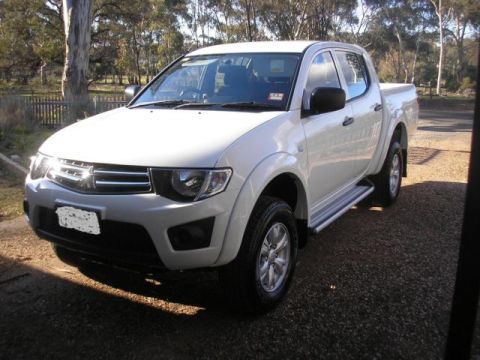 2013 Mitsubishi L200 “Pikaqu”