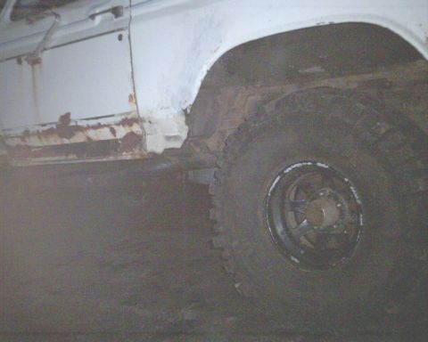 1980 Ford Bronco - Rear Swamper - the bad pics don't do them justice