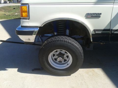 1988 Ford Bronco - After front lift