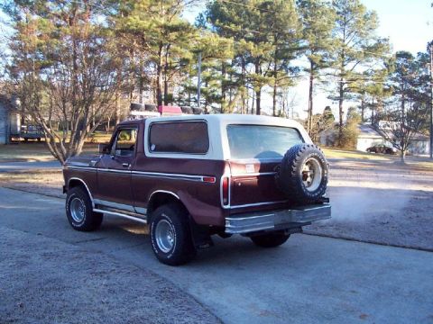 1979 Ford Bronco - good stance like the rake from front to back