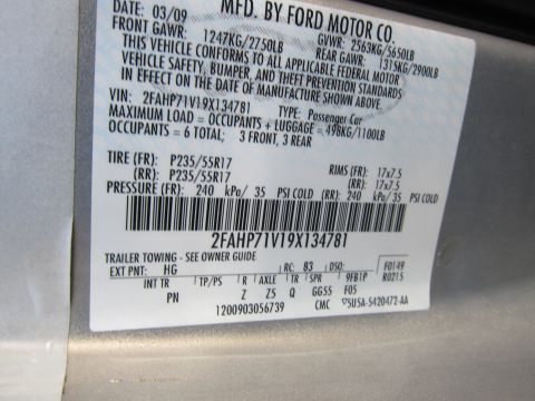 2001 Ford Crown Victoria - Ford door certification/data plate listing VIN, GVWR, tire sizes and recommended cold tire pressures.