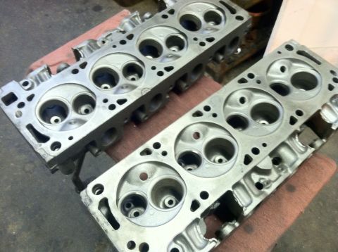 1978 Ford Bronco - Two engine cylinder heads are shown from an overhead perspective.