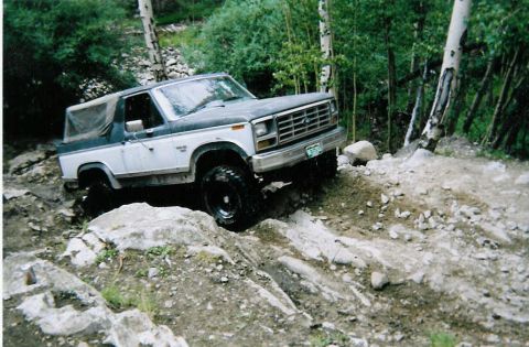 1983 Ford Bronco - Starting to have carb problems, Damn Edelbrock