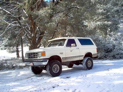 1988 Ford Bronco - Frazier Park 12/26/03.. And another