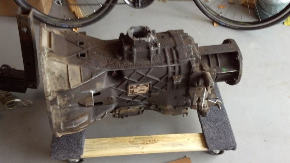 Transmission part with a metal tag