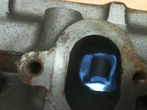 1991 Ford Bronco - You can see the smog bump in a exhaust port in this picture.