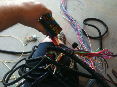 1991 Ford Bronco - I used the mini fuse box for a little flexibility in mounting options.