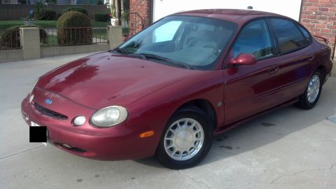 1996 Ford Taurus photo