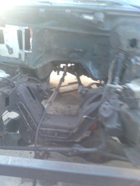 1996 Ford Bronco - Day 2: Got the tranny and t-case pulled