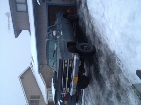 1990 Chevrolet Suburban photo