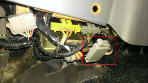 1988 Ford Bronco - Connector behind radio/ashtray turned out to be for a clutch pedal sensor/switch that doesn't exist in my rig because it's AOD.