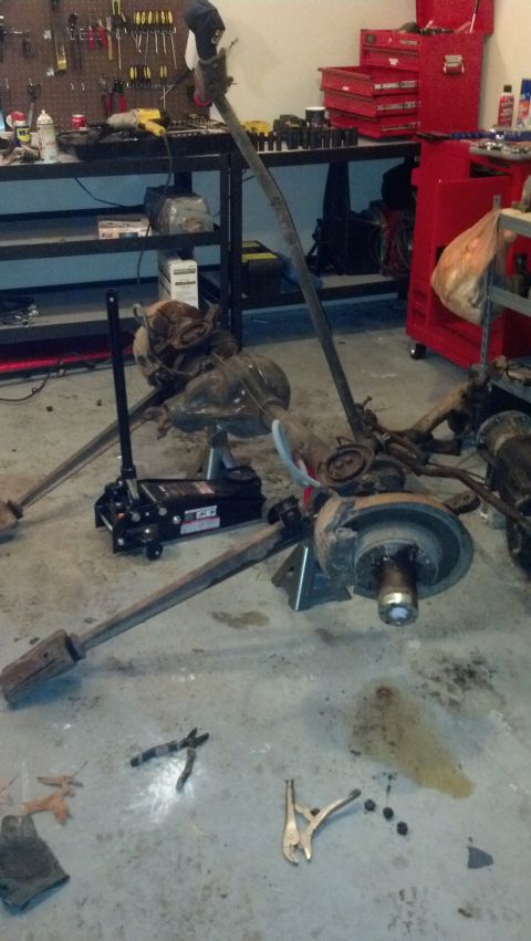 1988 Ford Bronco - Axle from 1979 F150 for SAS.