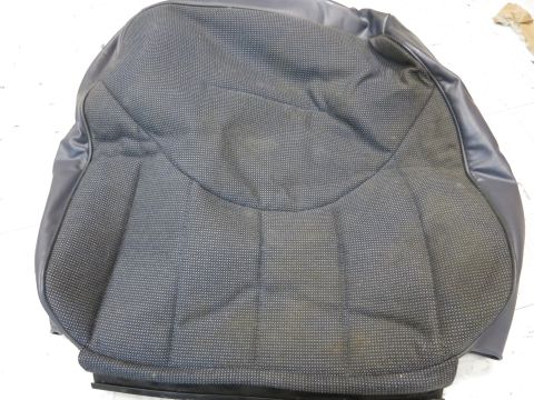 2001 Ford Crown Victoria - This is a car seat cover, not wheels as indicated by the registry.