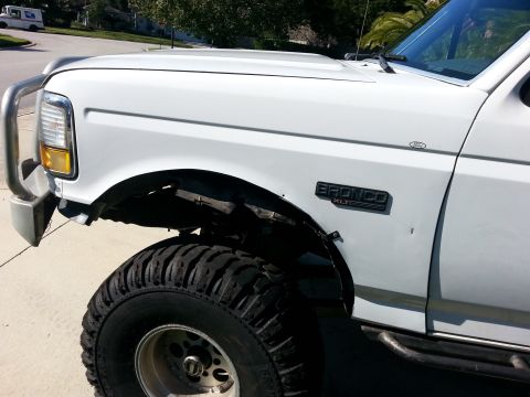 1992 Ford Bronco - here it is with the lower mounting bolt in .you can tell something got tweaked when I bottomed out because the lower mounting hole on the n…